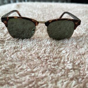 Tommy Hilfiger Brown Sunglasses